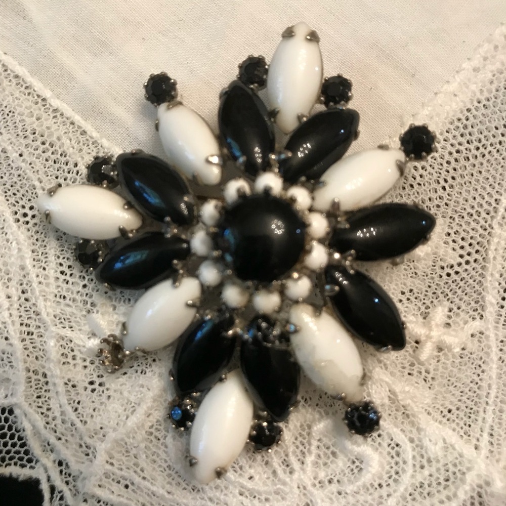 Vintage Black and White Brooch, From Fifties!